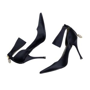 Gucci Tom Ford Era Black Satin Swarovski Zipper Pull  Runway Heels Pumps Size 7B